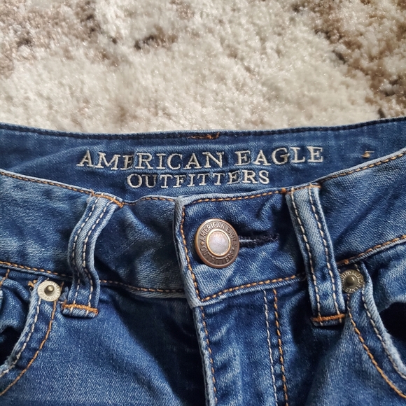 American Eagle Medium Wash Shortie Shorts - Picture 4 of 6